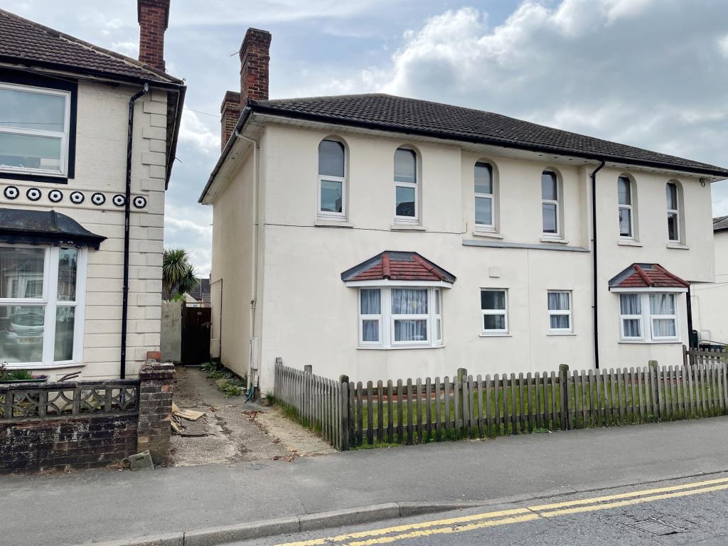 Lot: 119 - LEASEHOLD HOUSE FOR IMPROVEMENT -